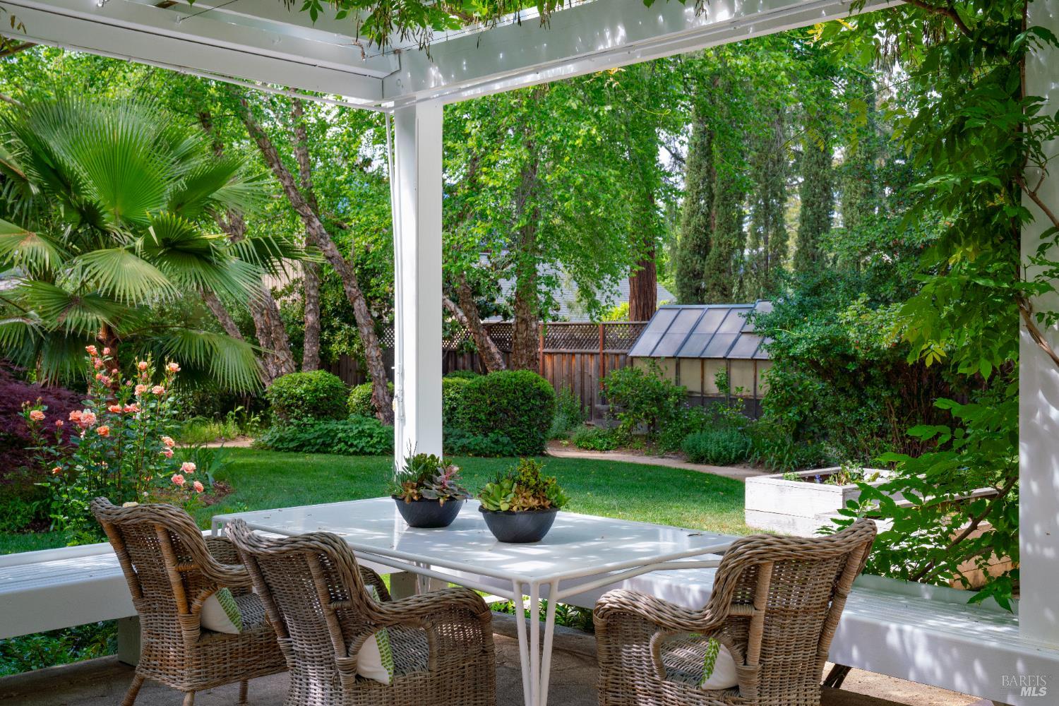 1330 Pine Street St. Helena CA 94574