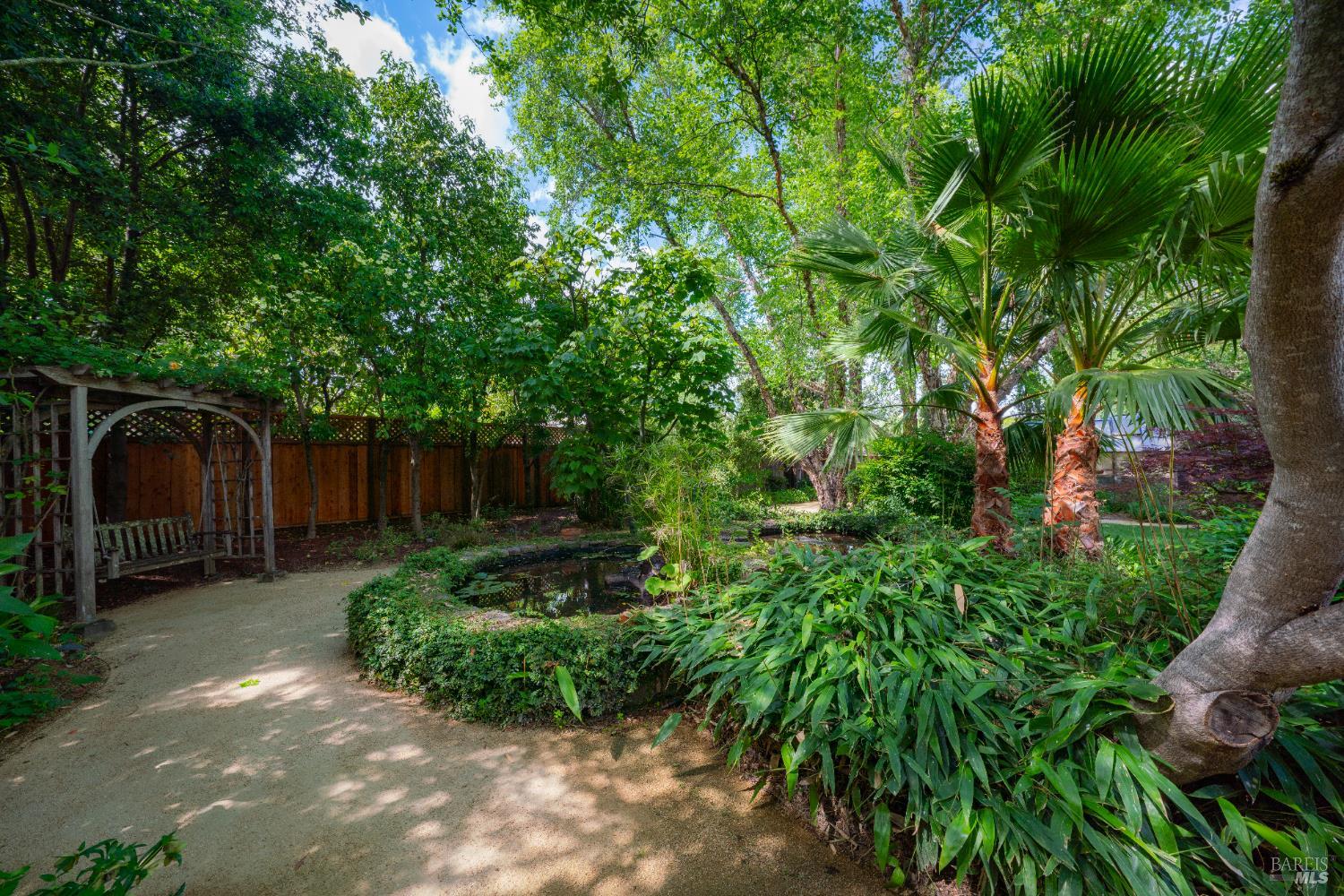 1330 Pine Street St. Helena CA 94574