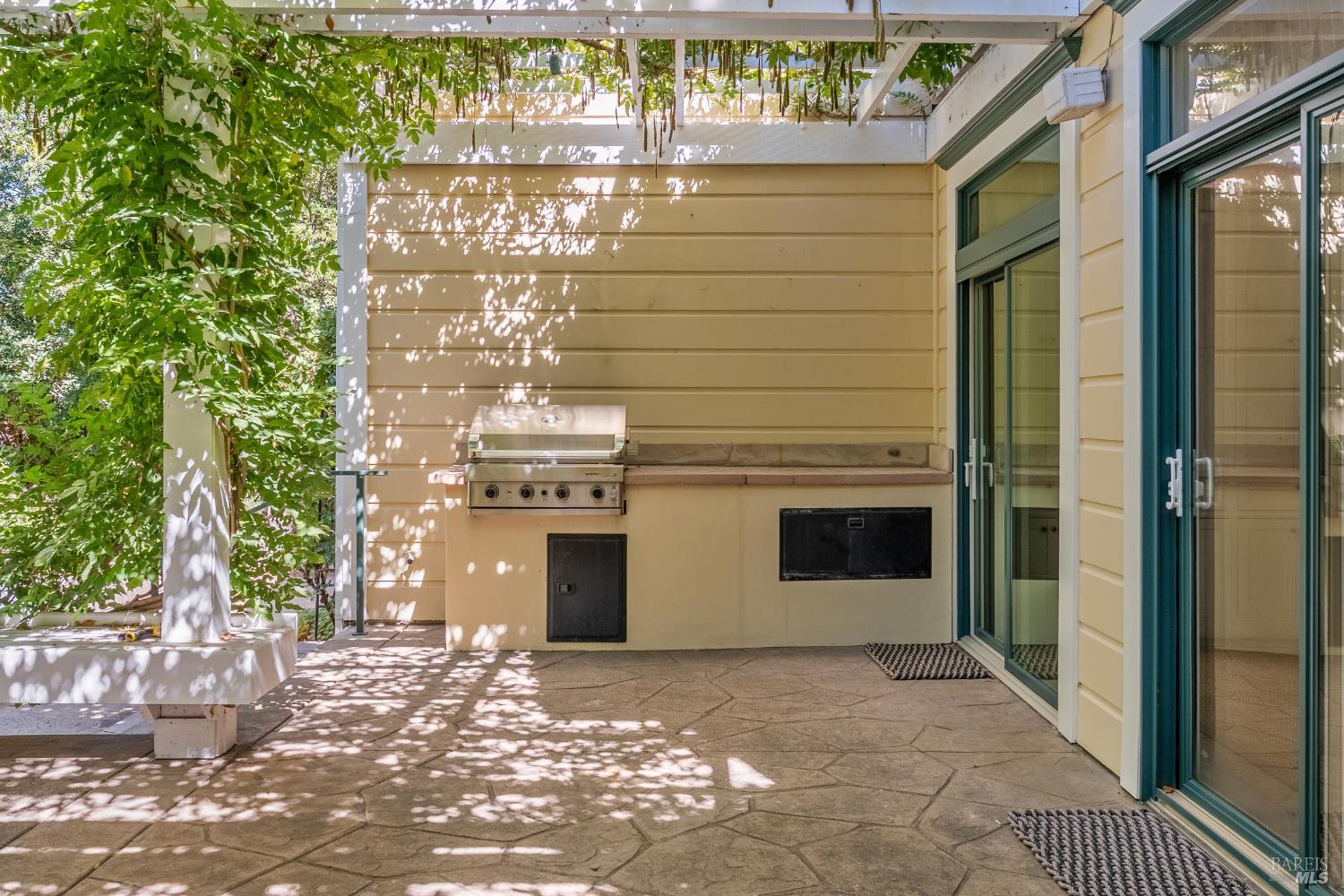 1330 Pine Street St. Helena CA 94574