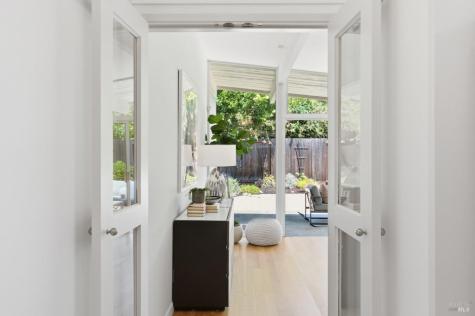 678 Appleberry Drive San Rafael CA 94903