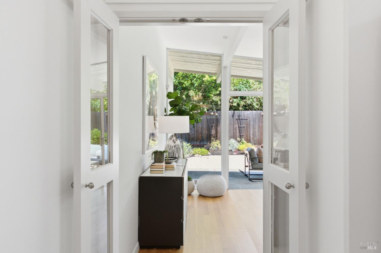 678 Appleberry Drive San Rafael CA 94903