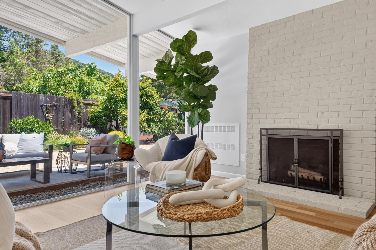 678 Appleberry Drive San Rafael CA 94903