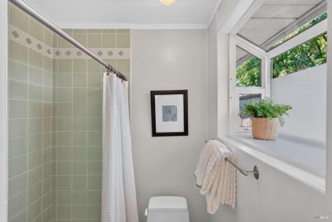 678 Appleberry Drive San Rafael CA 94903