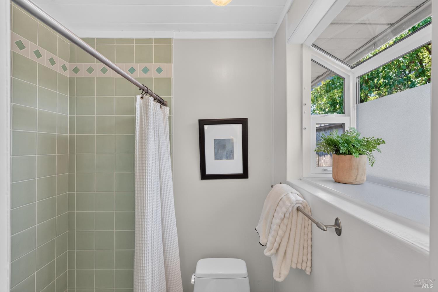 678 Appleberry Drive San Rafael CA 94903