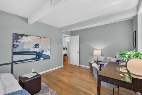 678 Appleberry Drive San Rafael CA 94903