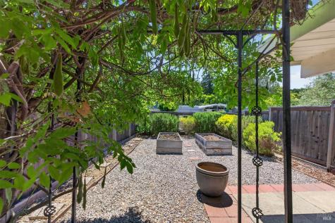 678 Appleberry Drive San Rafael CA 94903