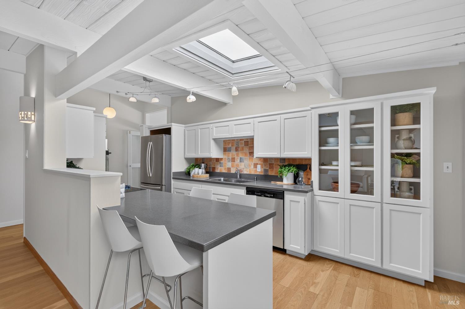678 Appleberry Drive San Rafael CA 94903