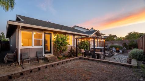 1168 Vintage Greens Drive Windsor CA 95492