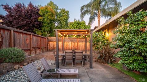1168 Vintage Greens Drive Windsor CA 95492