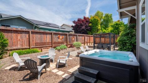 1168 Vintage Greens Drive Windsor CA 95492