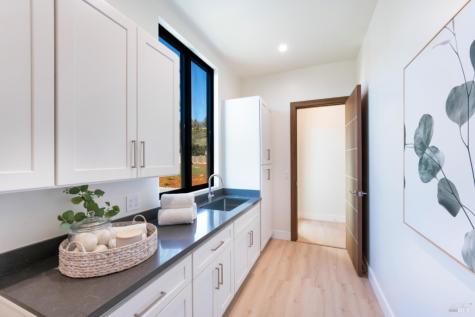 1890 Lawndale Road Kenwood CA 95452