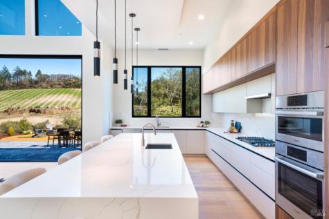 1890 Lawndale Road Kenwood CA 95452