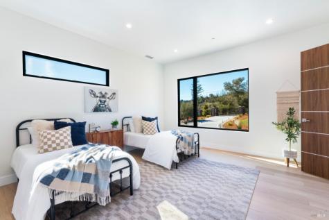 1890 Lawndale Road Kenwood CA 95452