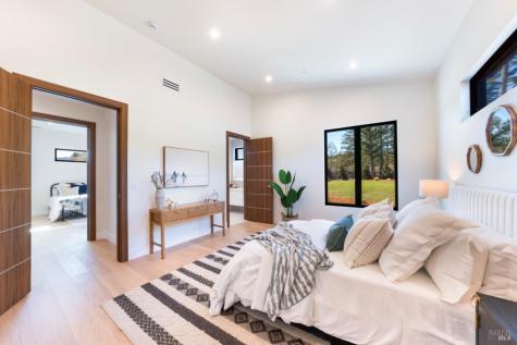 1890 Lawndale Road Kenwood CA 95452