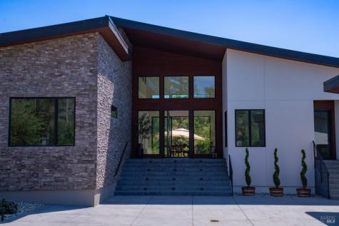 1890 Lawndale Road Kenwood CA 95452