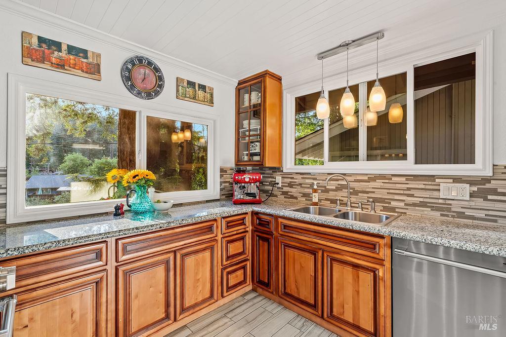 16625-16635 Neeley Road Guerneville CA 95446