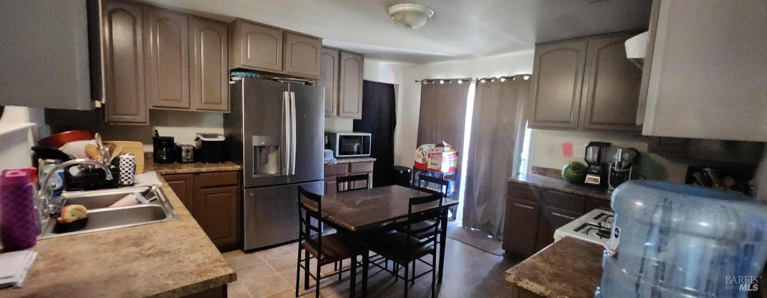 1700 E Hill Road Willits CA 95490