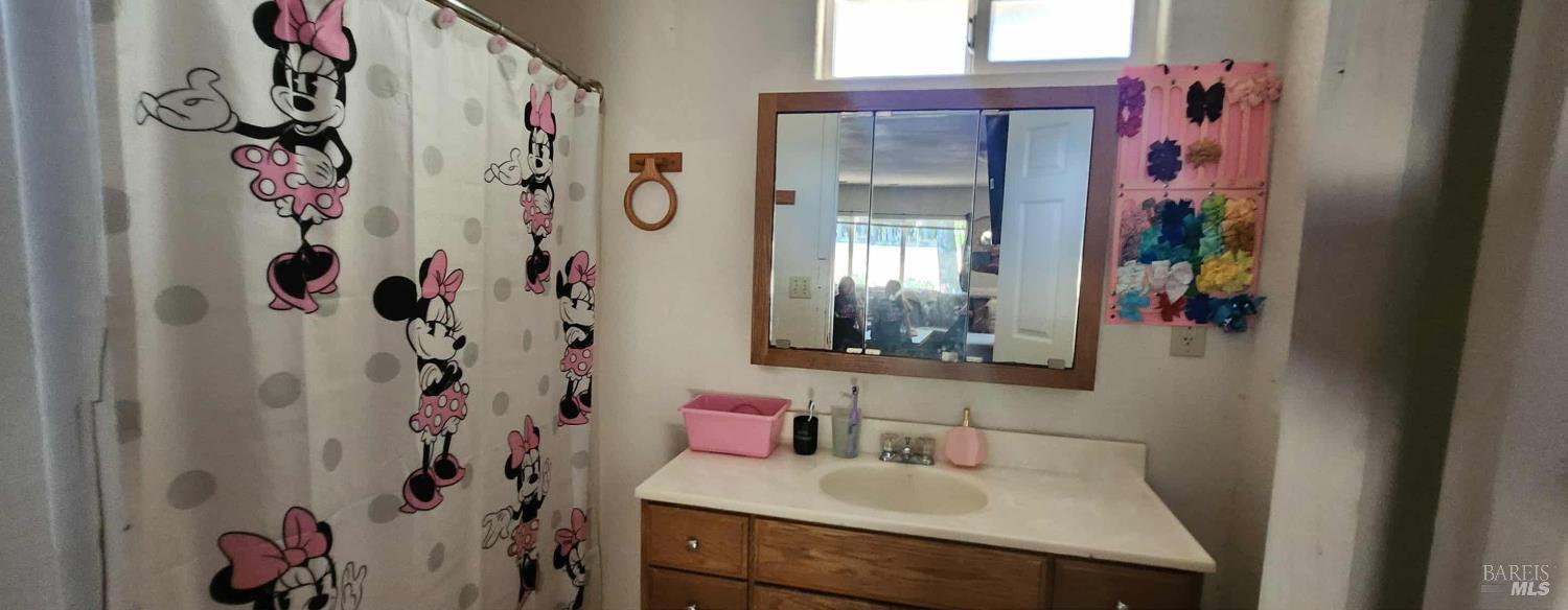 1700 E Hill Road Willits CA 95490