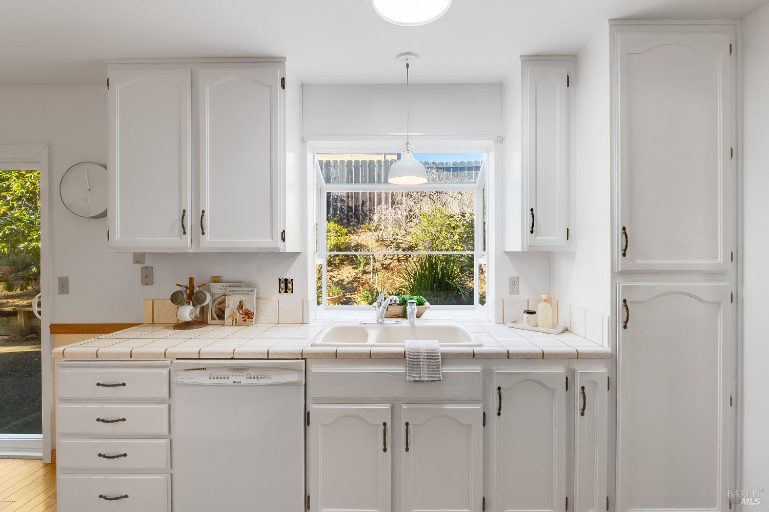 876 Dover Circle Benicia CA 94510