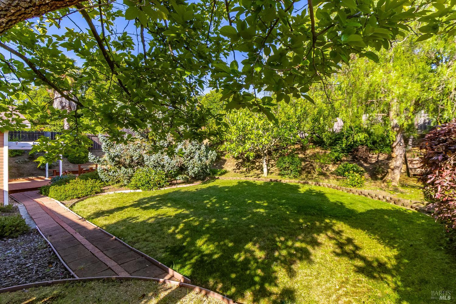 876 Dover Circle Benicia CA 94510