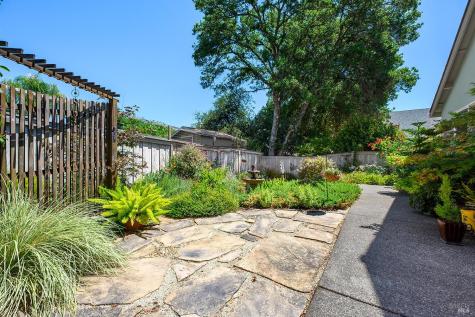 156 Porterfield Creek Drive Cloverdale CA 95425