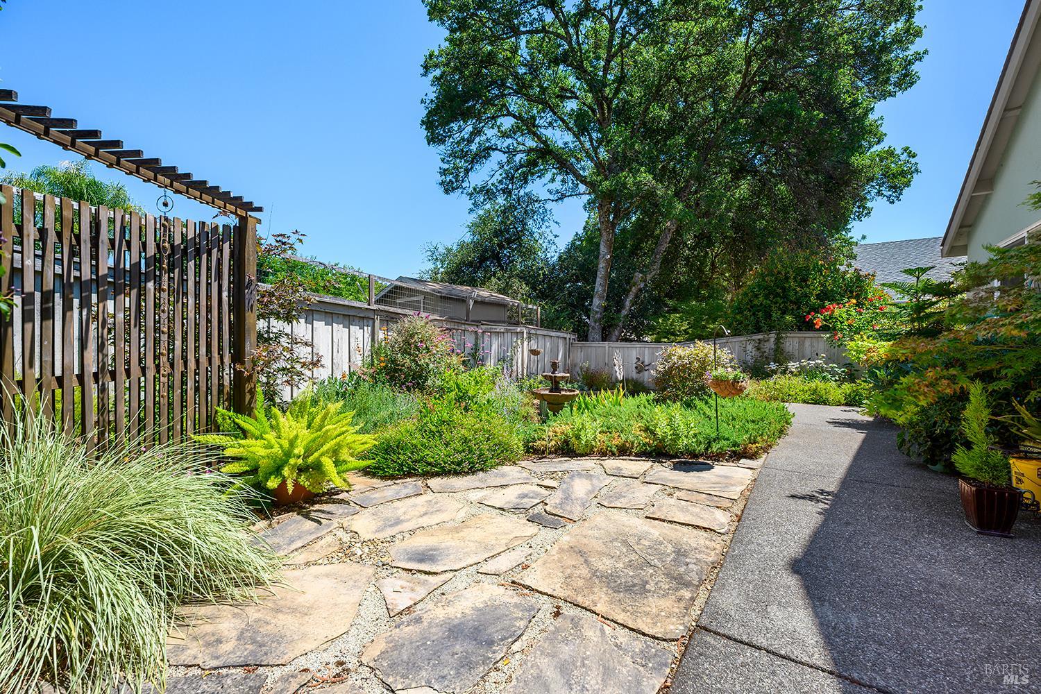 156 Porterfield Creek Drive Cloverdale CA 95425