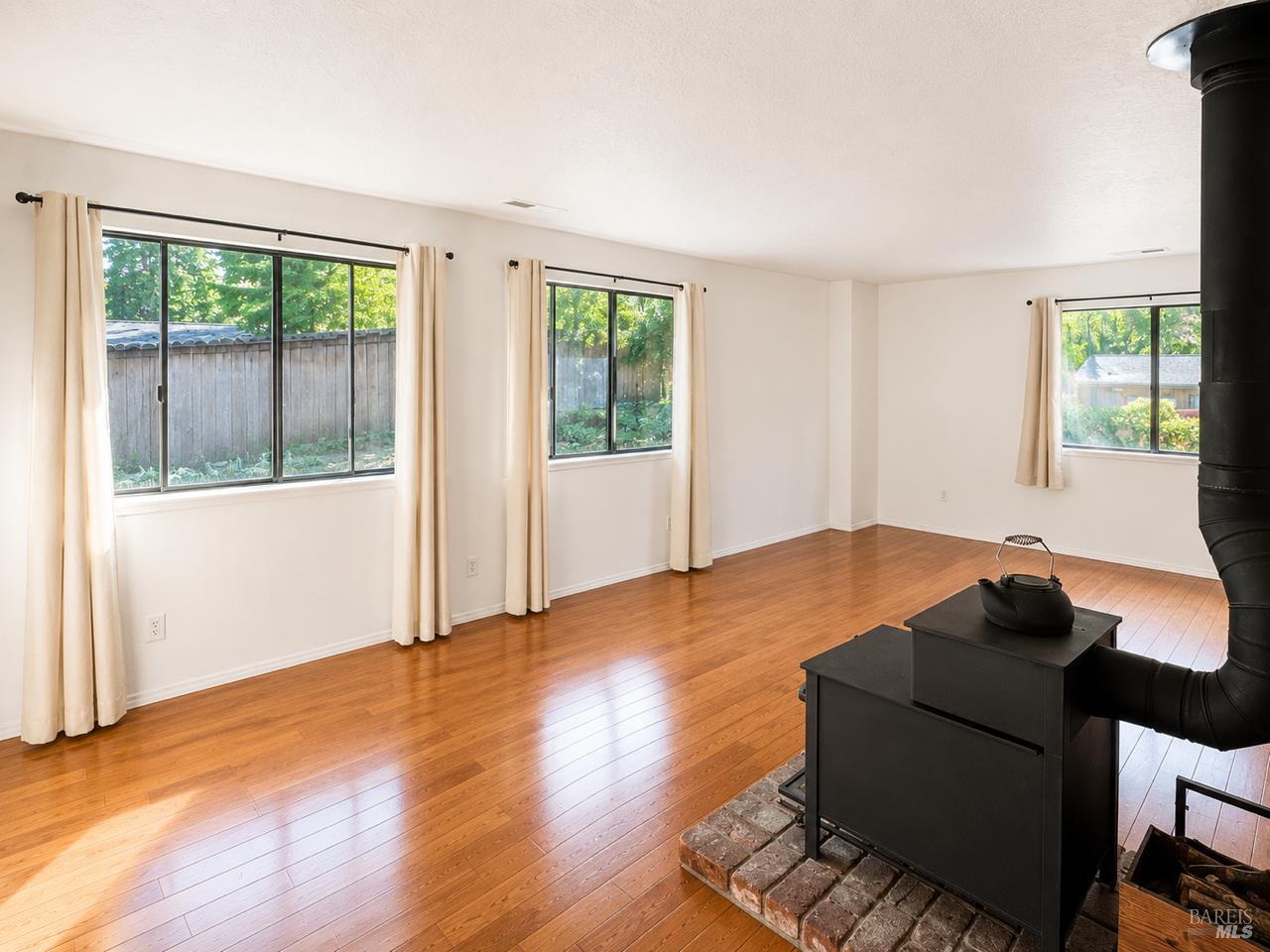 24066 Tulip Drive Willits CA 95490