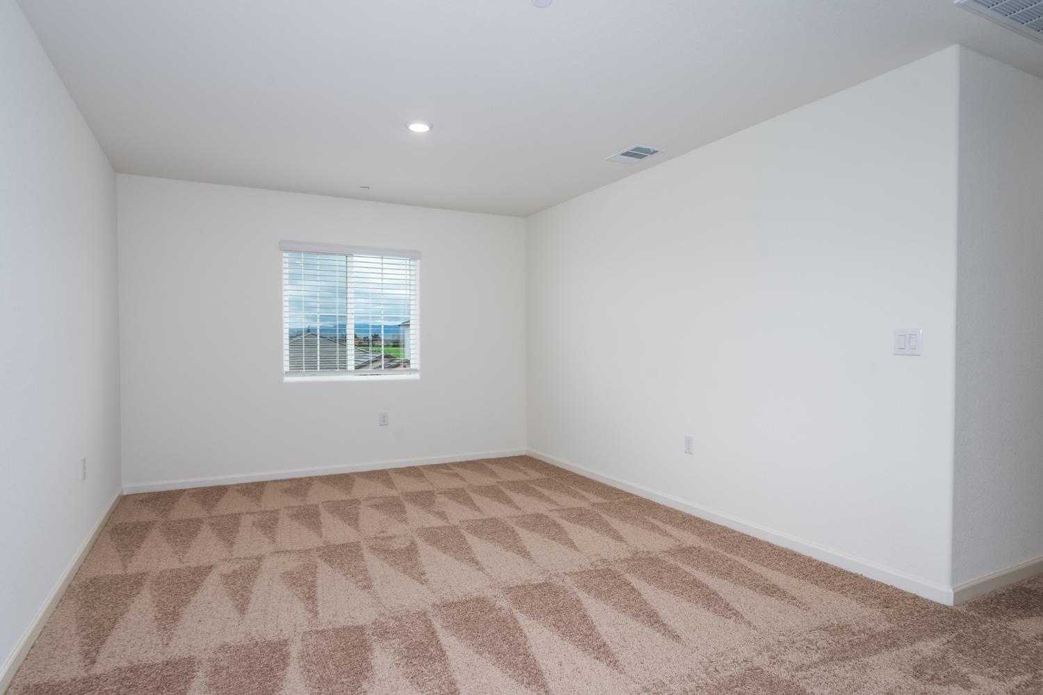 2291 George Court Newman CA 95360