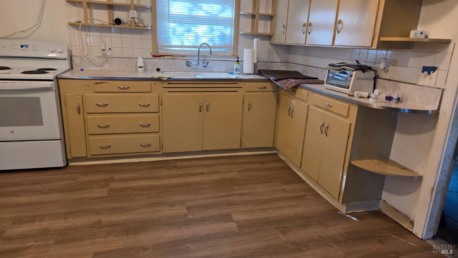 3995 Mullen Avenue Clearlake CA 95422