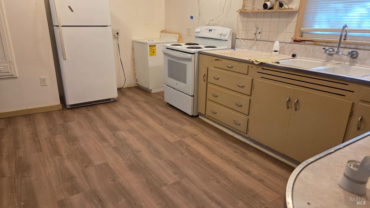 3995 Mullen Avenue Clearlake CA 95422