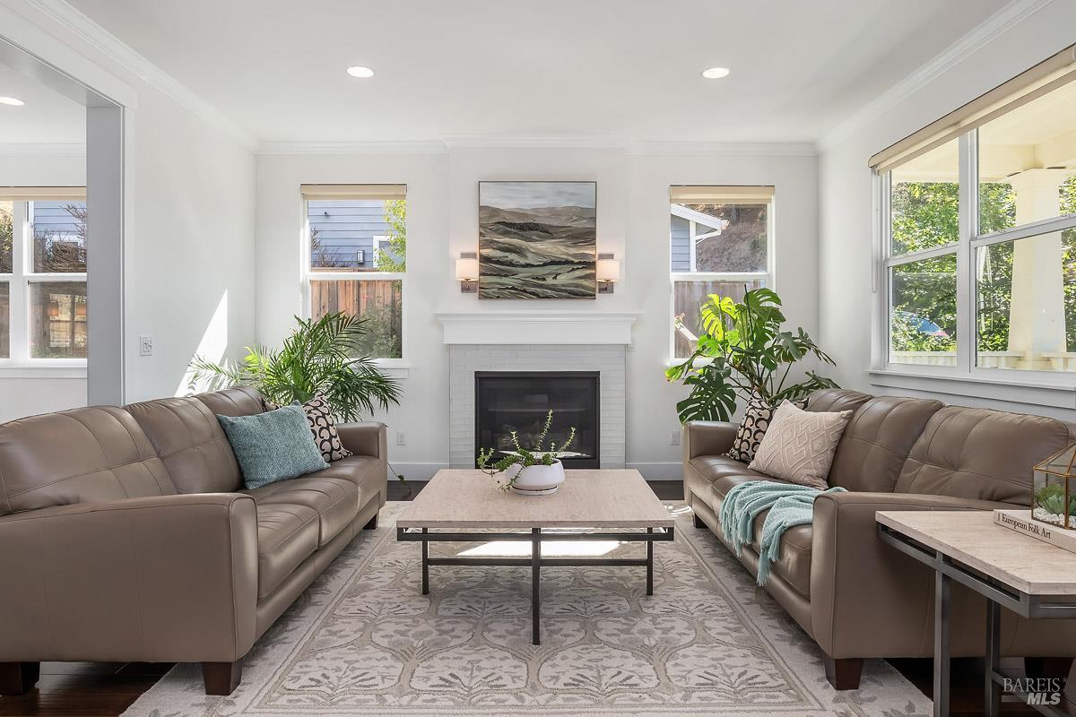 11 Zandra Place Novato CA 94945