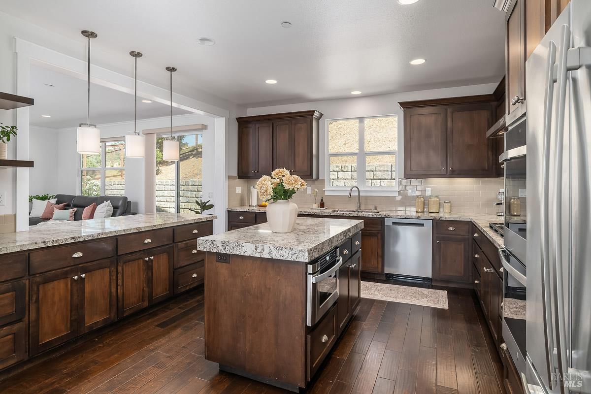 11 Zandra Place Novato CA 94945