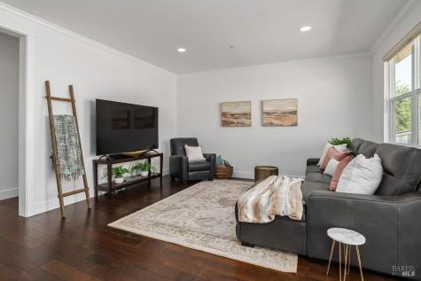 11 Zandra Place Novato CA 94945
