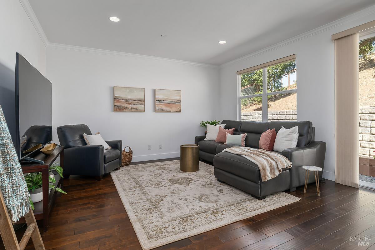 11 Zandra Place Novato CA 94945
