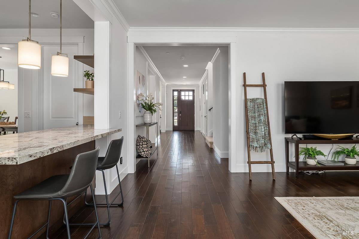11 Zandra Place Novato CA 94945