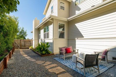 11 Zandra Place Novato CA 94945