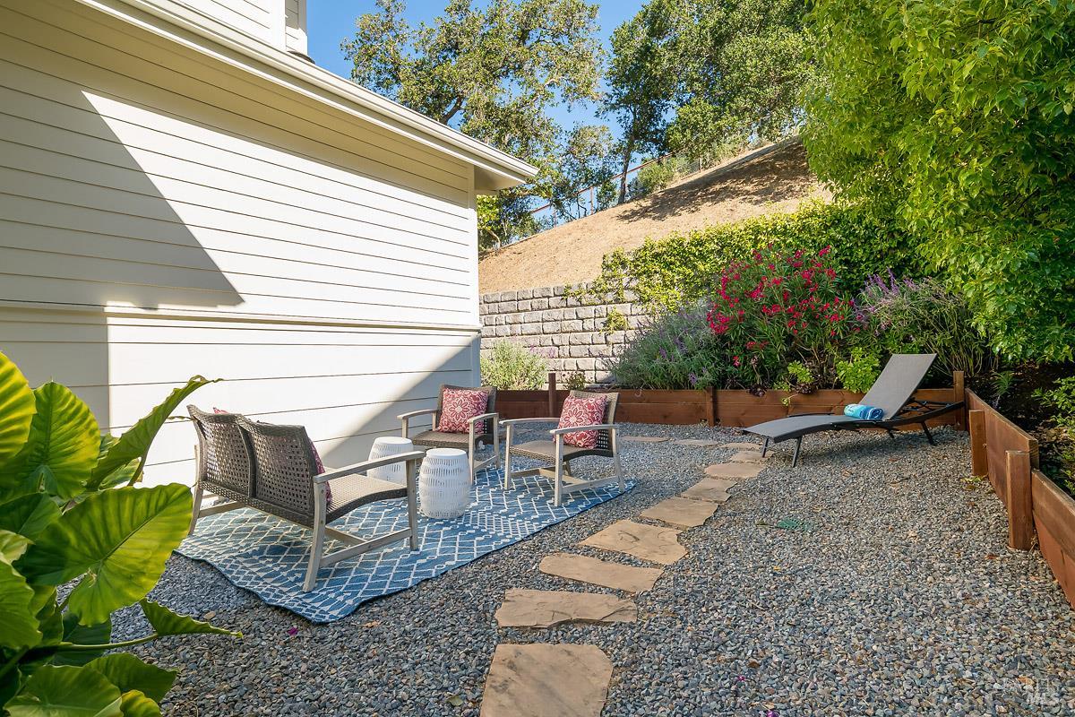11 Zandra Place Novato CA 94945