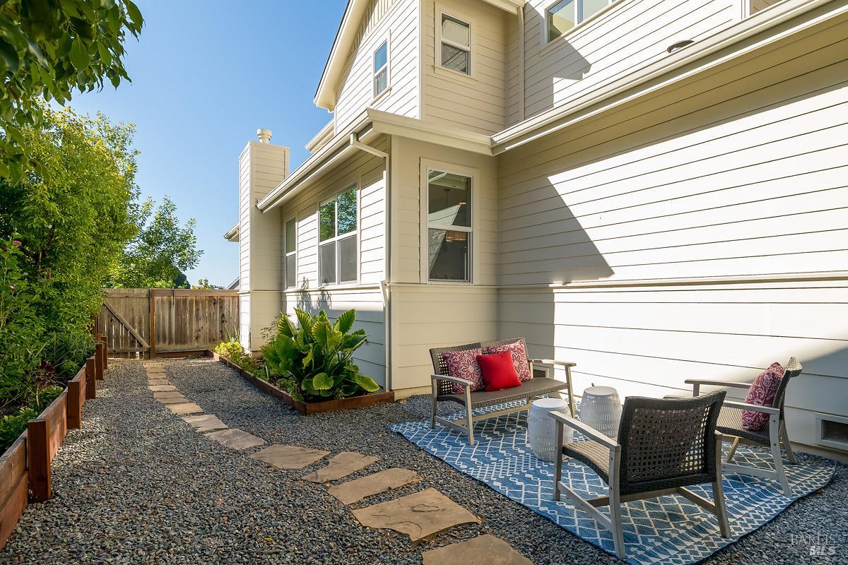11 Zandra Place Novato CA 94945