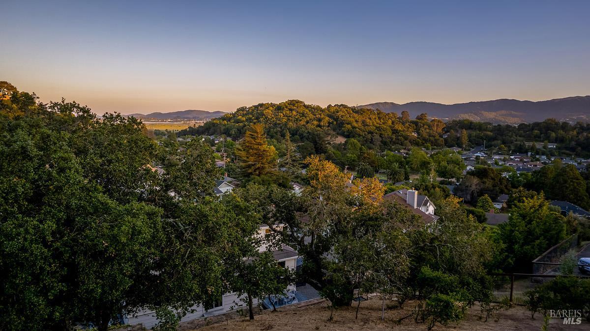 11 Zandra Place Novato CA 94945