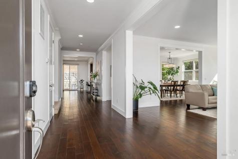 11 Zandra Place Novato CA 94945