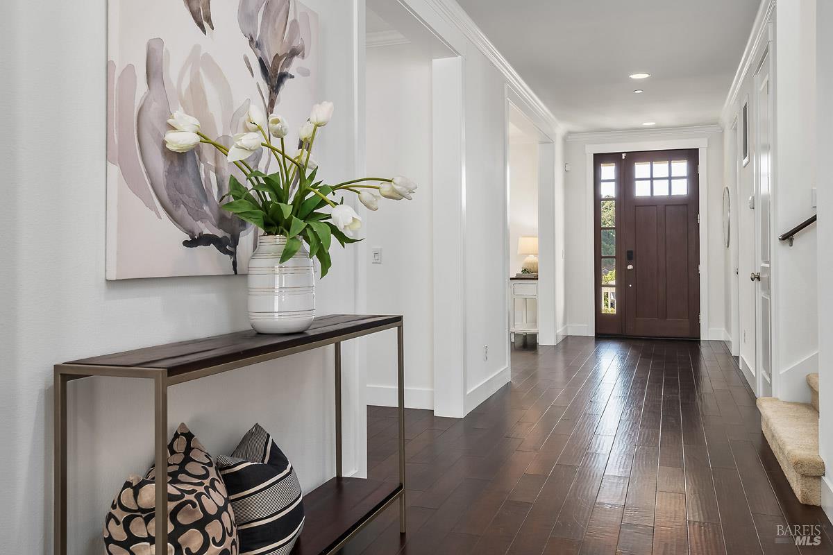 11 Zandra Place Novato CA 94945