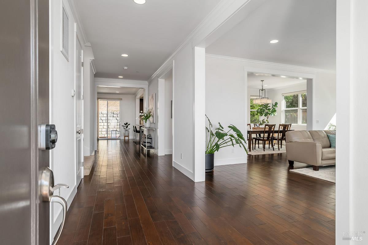 11 Zandra Place Novato CA 94945