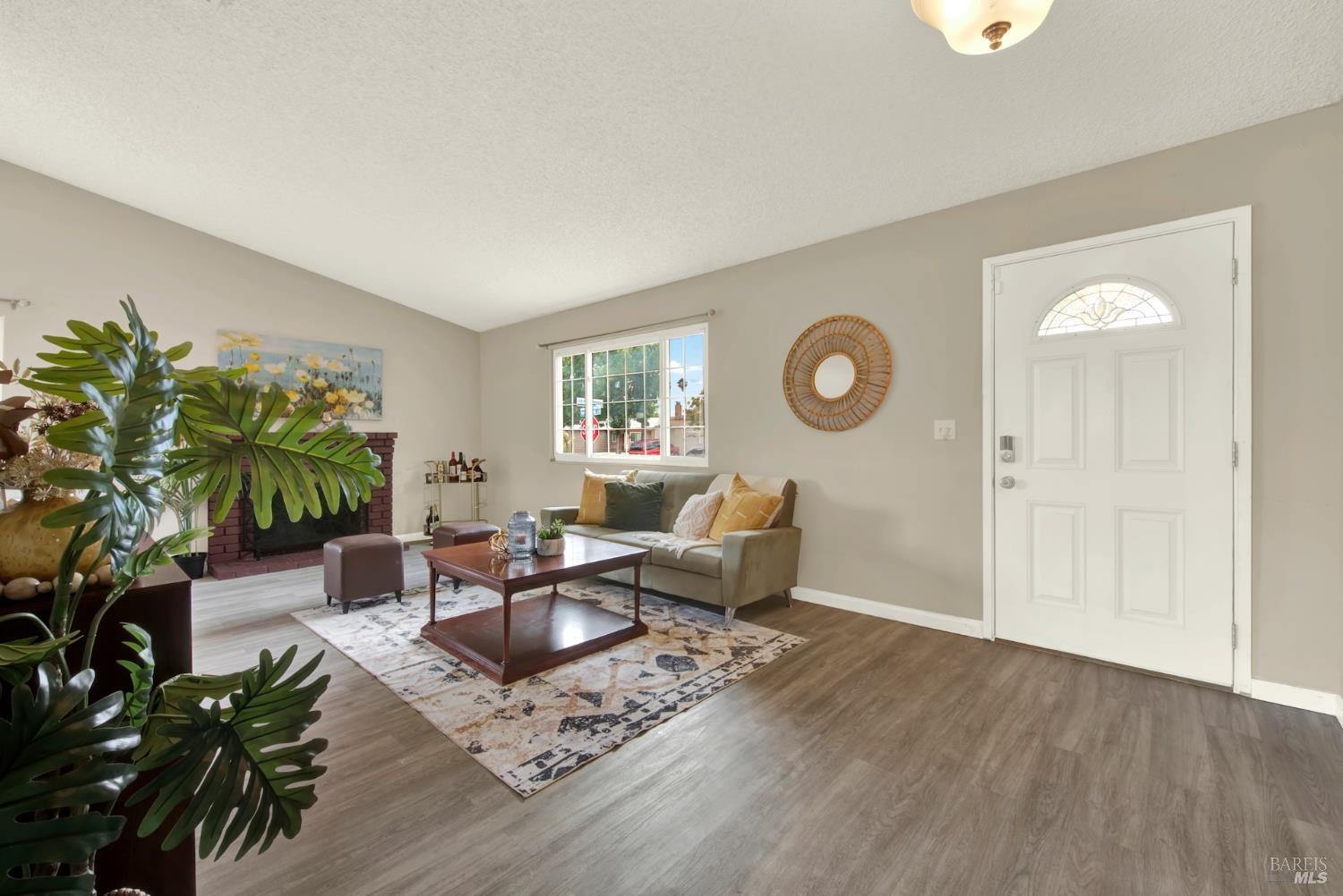 817 White Wing Lane Suisun City CA 94585