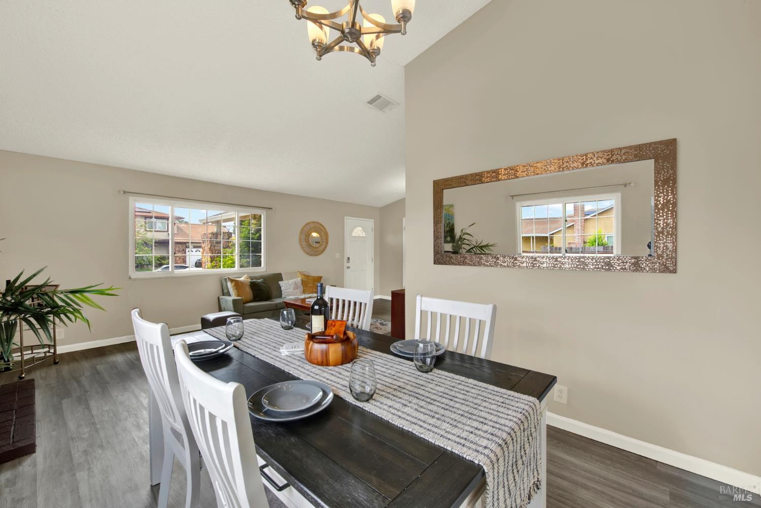 817 White Wing Lane Suisun City CA 94585
