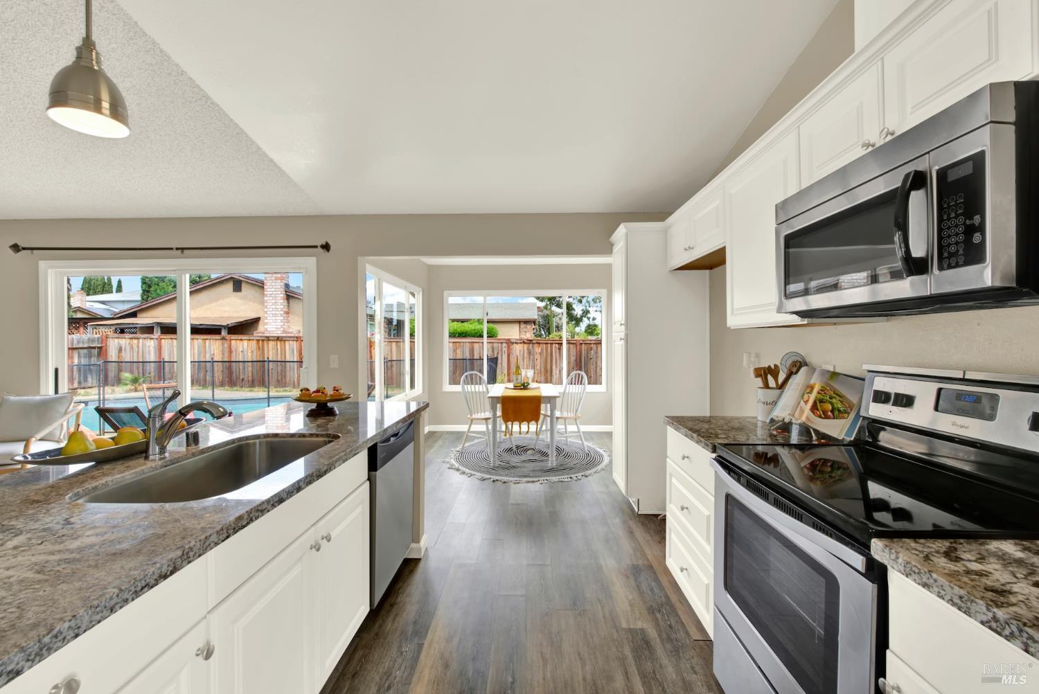 817 White Wing Lane Suisun City CA 94585