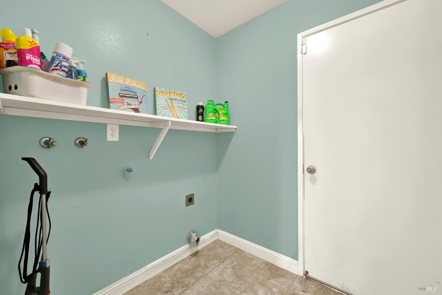 817 White Wing Lane Suisun City CA 94585