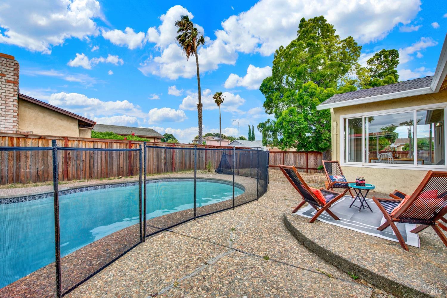 817 White Wing Lane Suisun City CA 94585