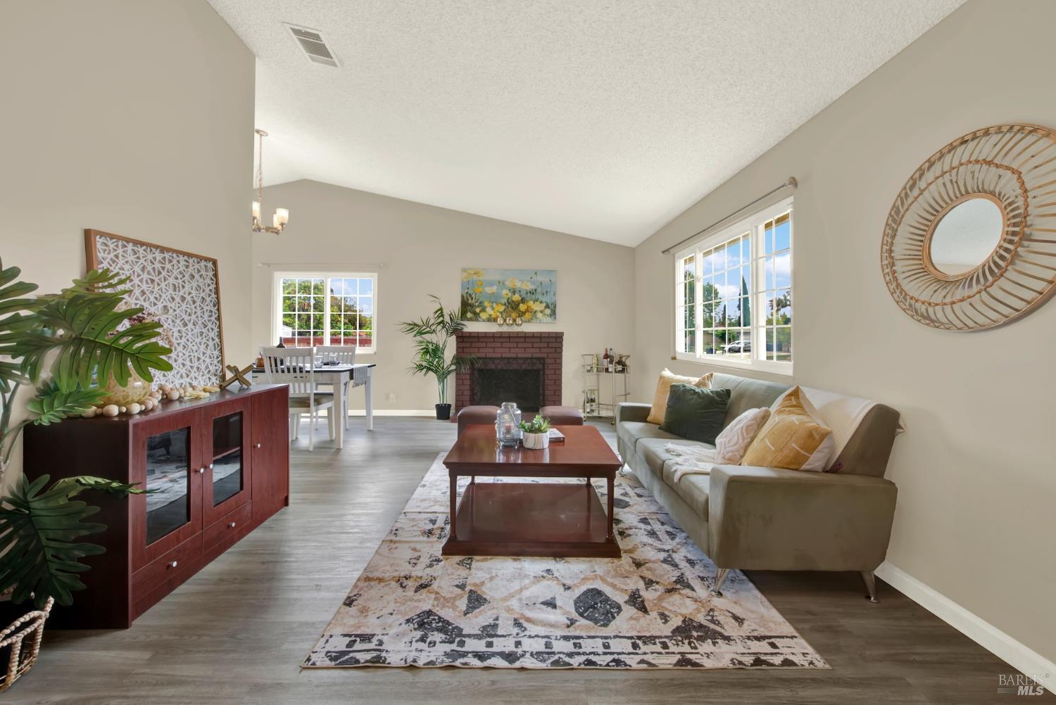 817 White Wing Lane Suisun City CA 94585