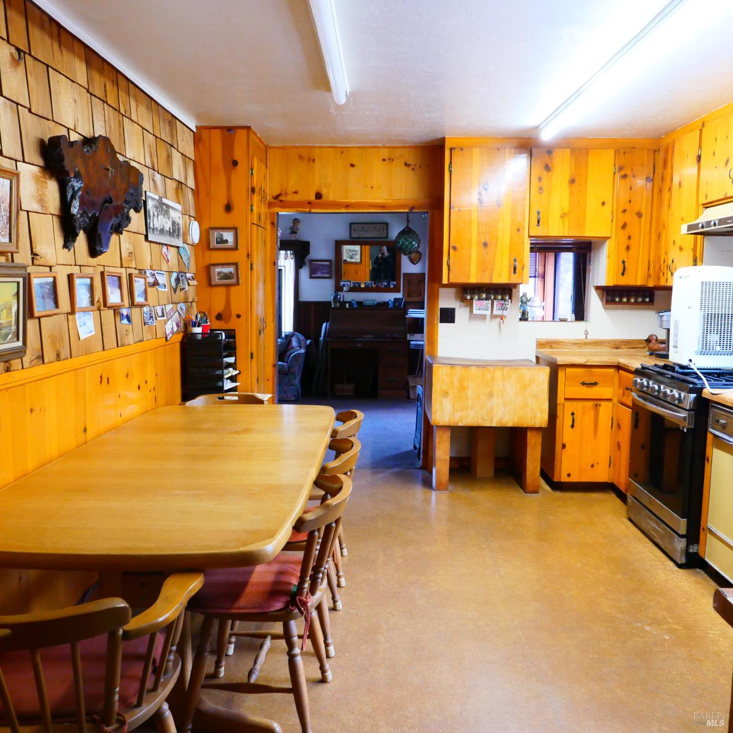 19231 Summers Lane Fort Bragg CA 95437