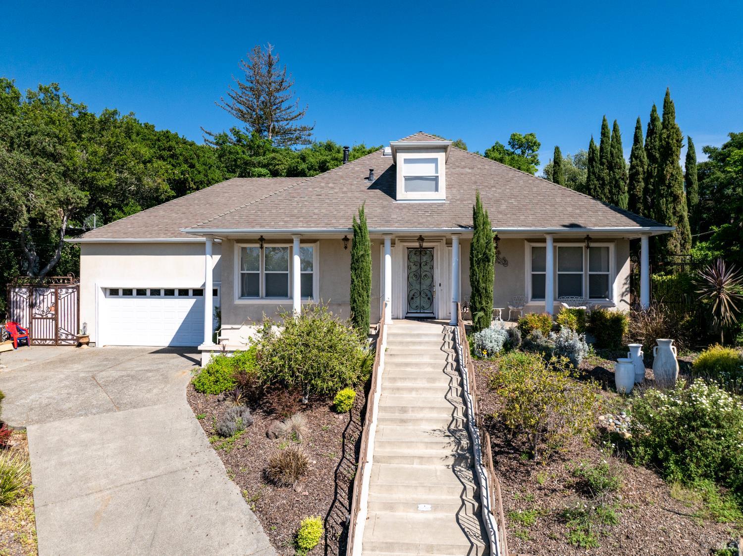 382 Lakeview Drive Napa CA 94559